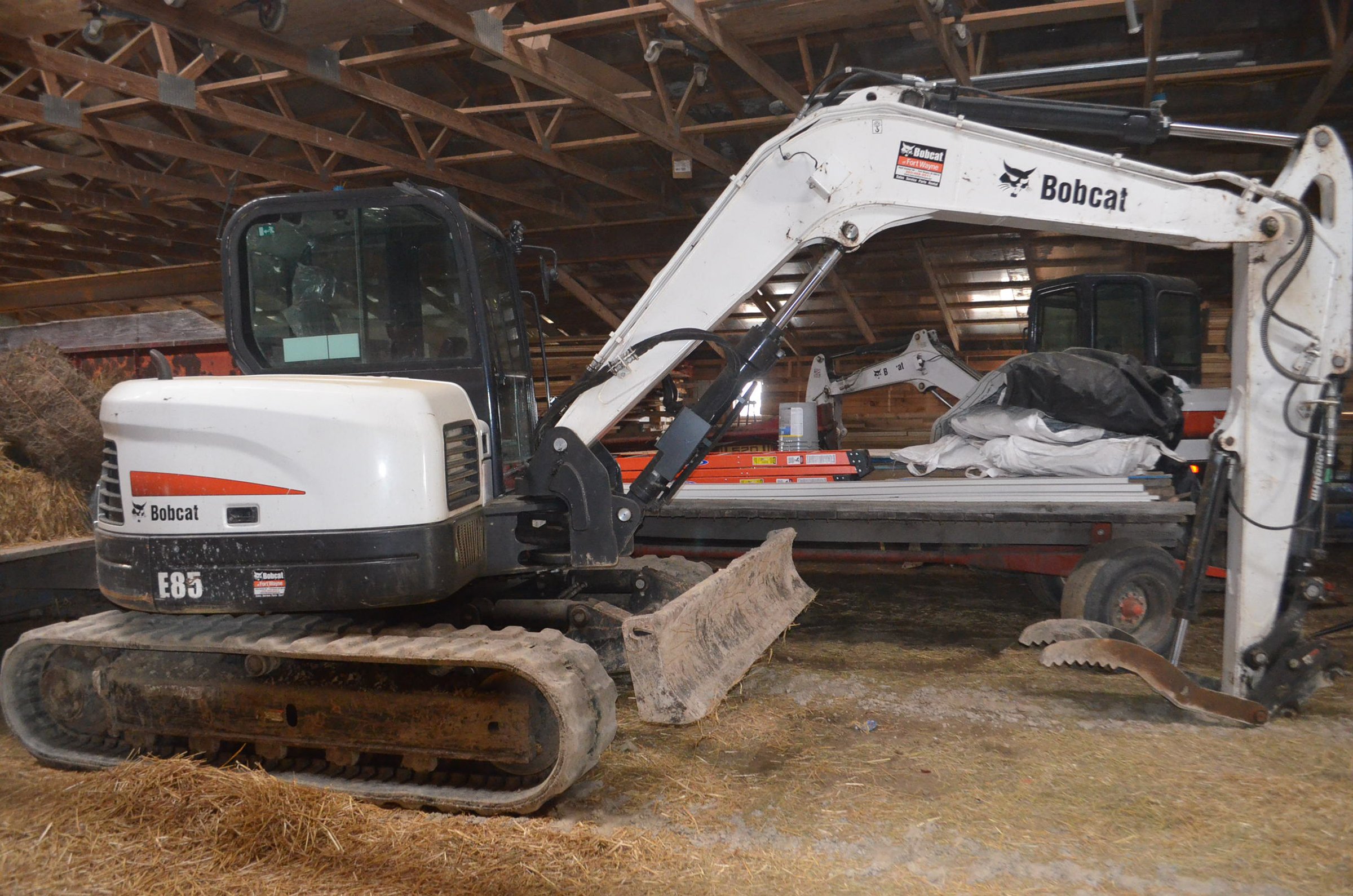 Property photo 2 - CONSTRUCTION, SHOP & FARM EQUIPMENT AUCTION IN ALLEN CO., INDIANA